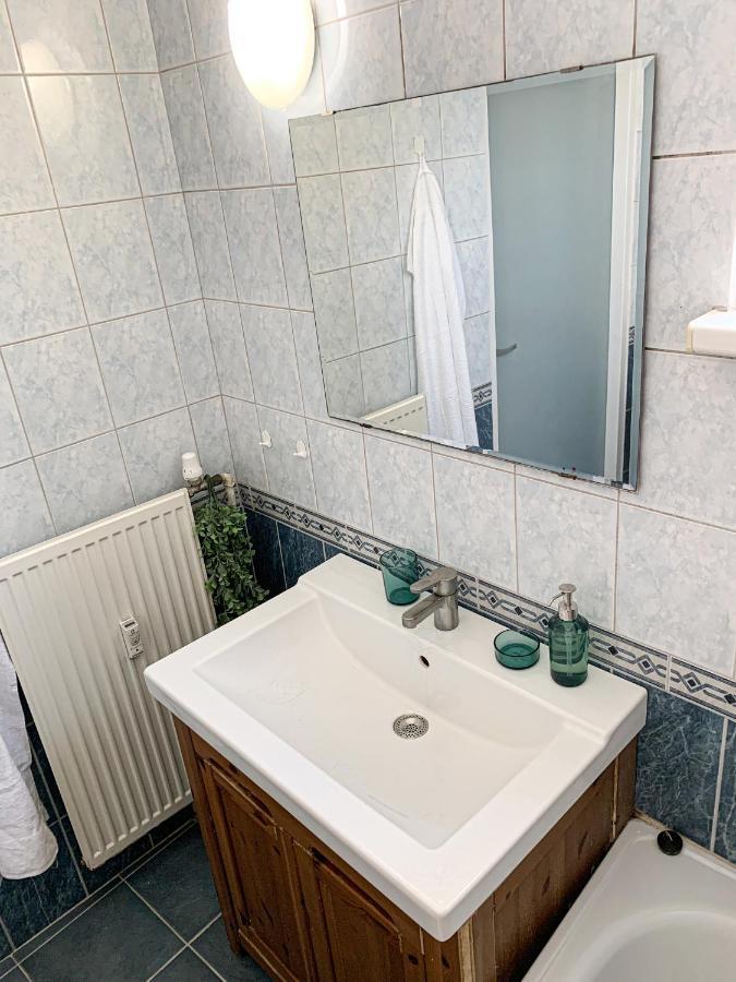 Cozy Downtown City Living Bratislava Buitenkant foto